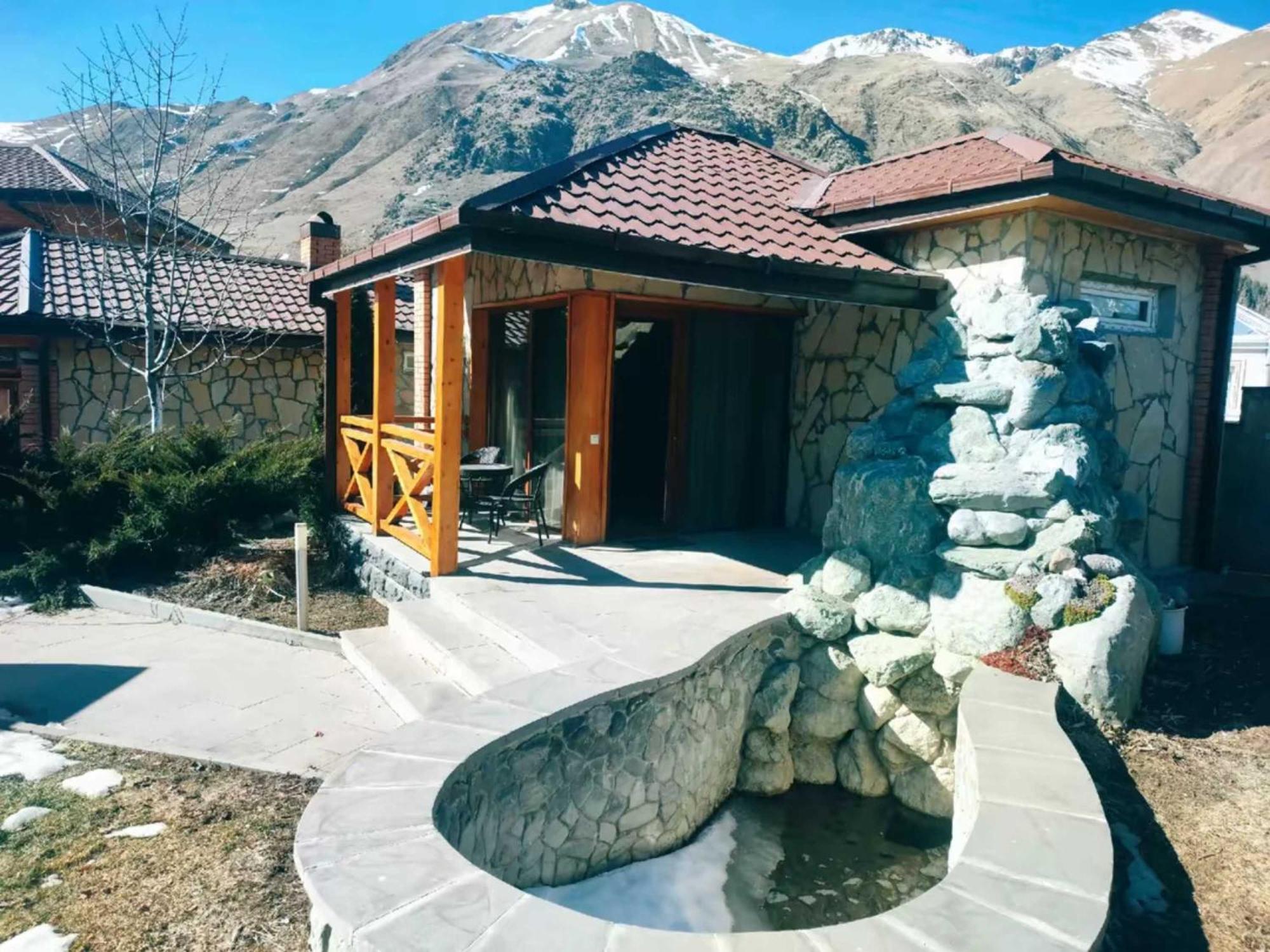 Vardisubani Villa カズベギ エクステリア 写真