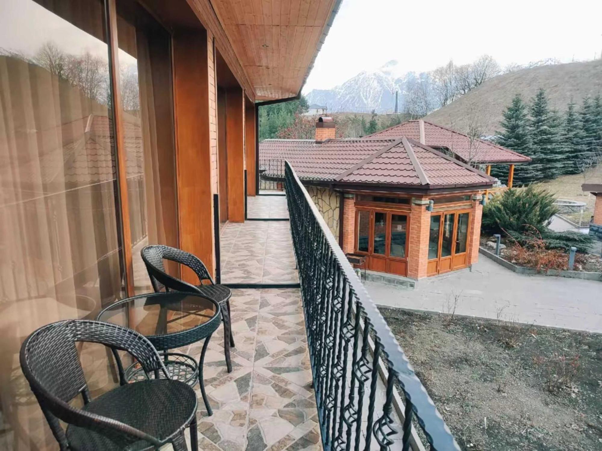Vardisubani Villa カズベギ エクステリア 写真
